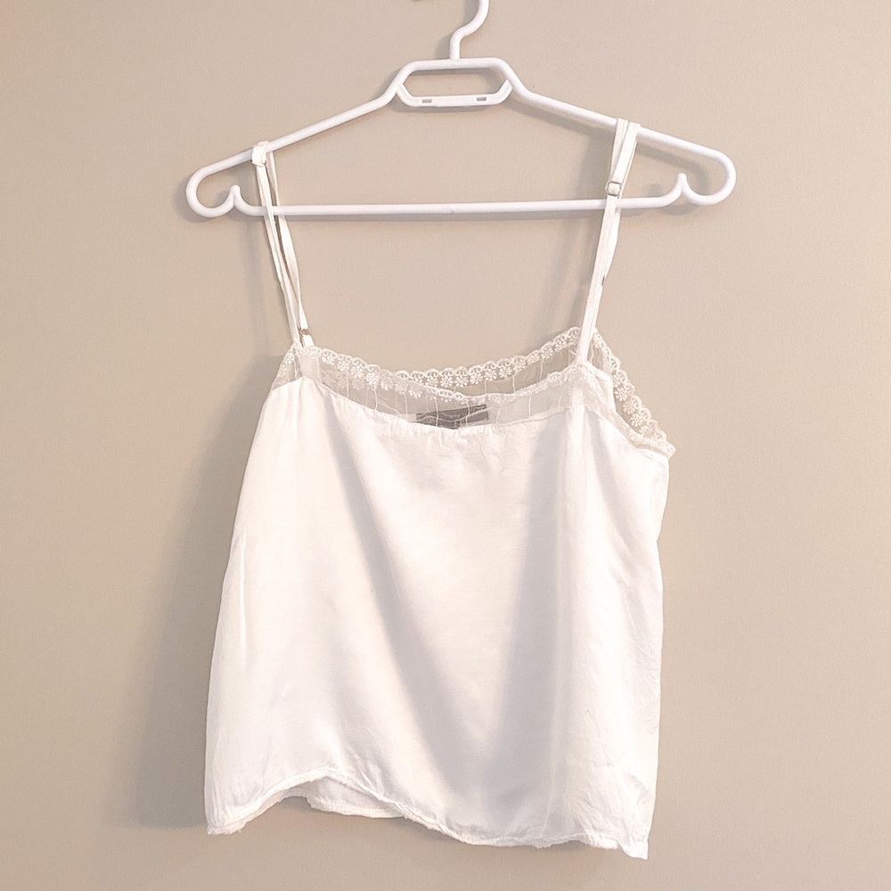 ⭐️ Satin White cami / tank top